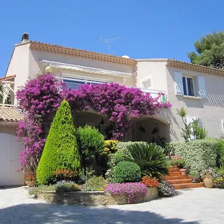 Dans De Charme, Piscine, Proche Appartamento *