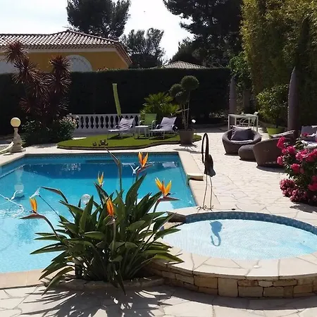 Dans De Charme, Piscine, Proche Appartamento