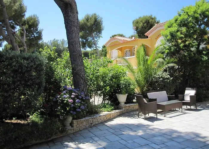 Dans De Charme, Piscine, Proche Apartman *