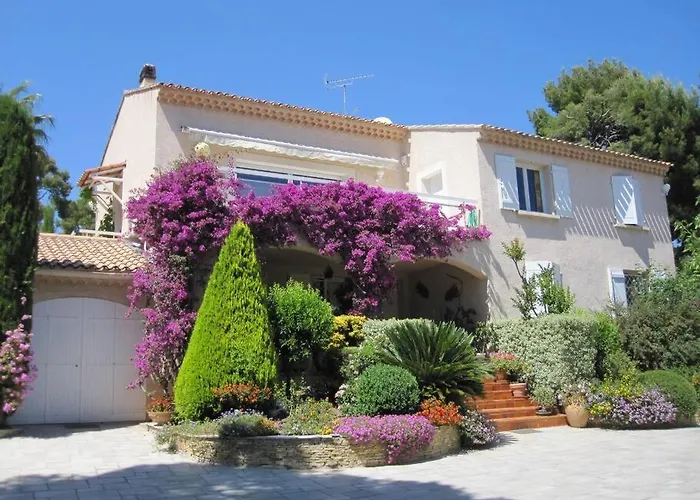 Dans De Charme, Piscine, Proche Apartman *